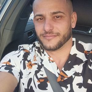 Meet your Posher, Dayan